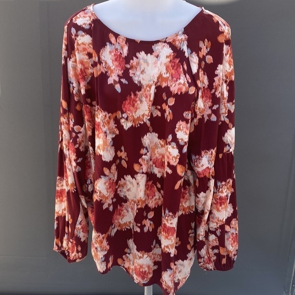 Plus size Lauren Conrad floral blouse mid sleeves puff sleeves 1 button neck - Picture 1 of 13